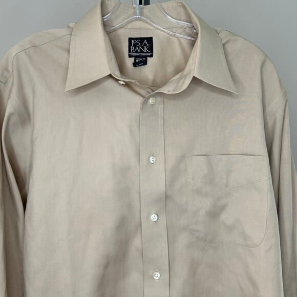 Jos A. Bank Tan Button Down-16.5/34 Mens Beige dress shirt Traveler Collection - Picture 1 of 5